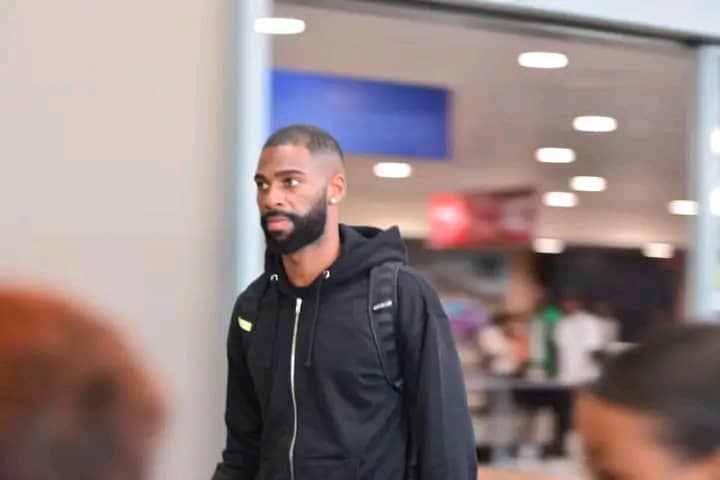 
		Commentaires sur Journées FIFA – Madagascar : Le groupe des Barea s’agrandit avec l’arrivée de deux joueurs par MichaelMug		