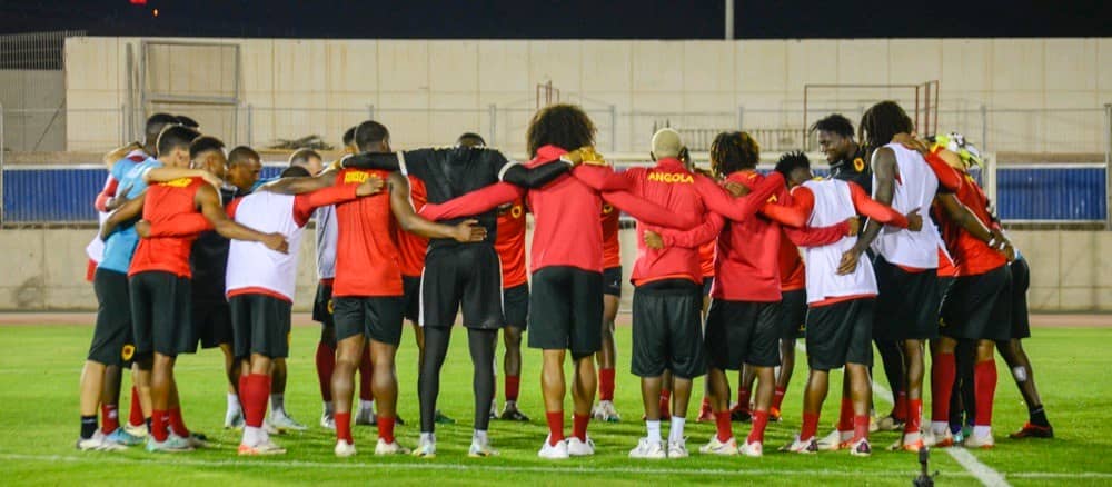 
		Commentaires sur Journées FIFA – Angola : Les Palancas Negras s’entrainent à Marrakech en nocturne, voici la raison ! par ShaunKAH		