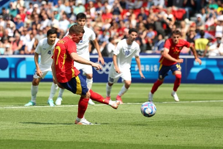 La Roja les Ouzbeks