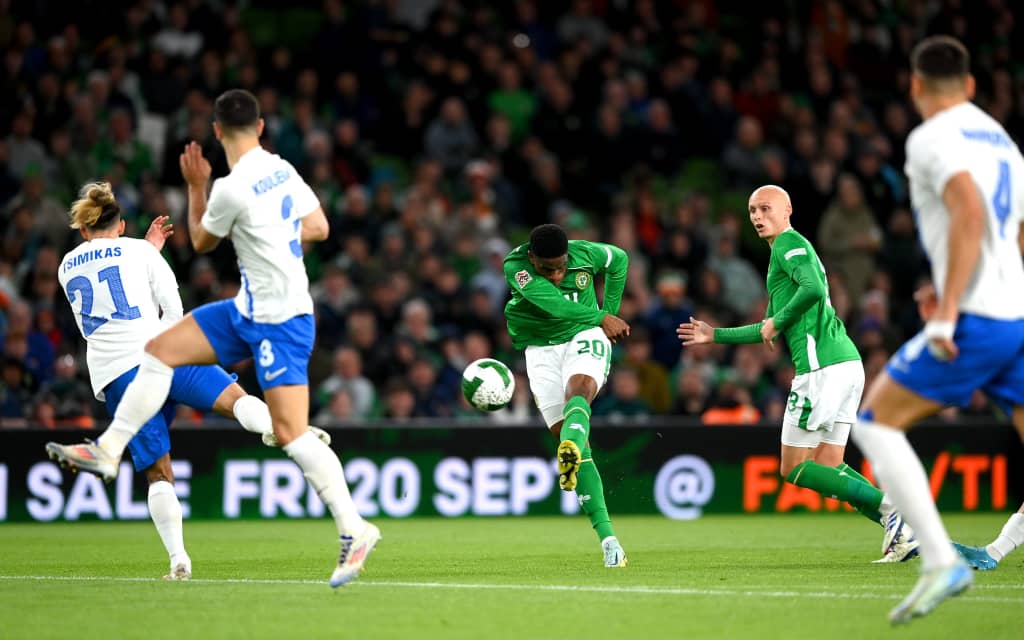 Ligue des Nations La Grèce s'offre l'Irlande AfricaFootUnited