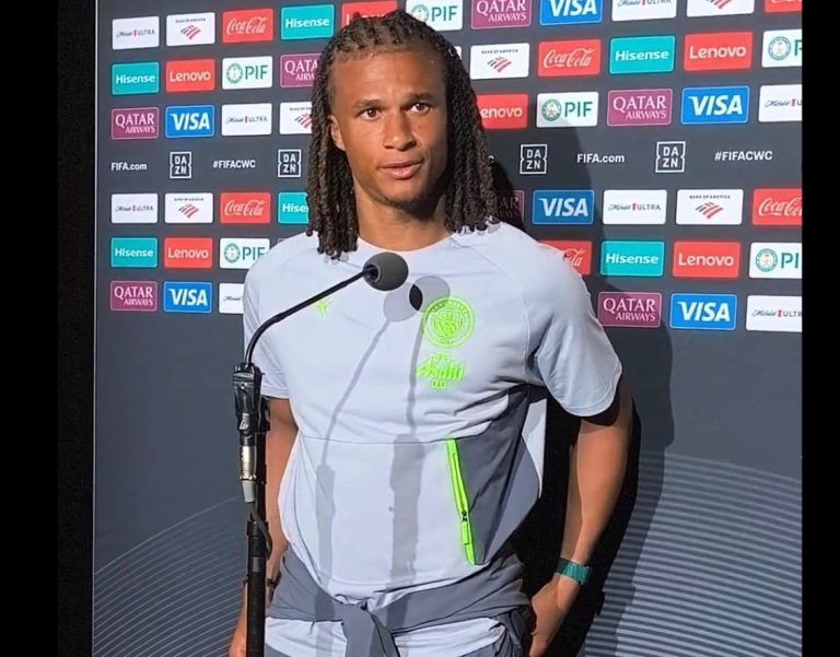 Pep Guardiola Nathan Aké Manchester City