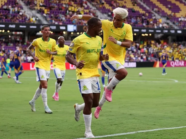 Mamelodi Sundowns Fluminense