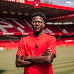 Le Bénin Nottingham Forest Cherif Baba Yaya