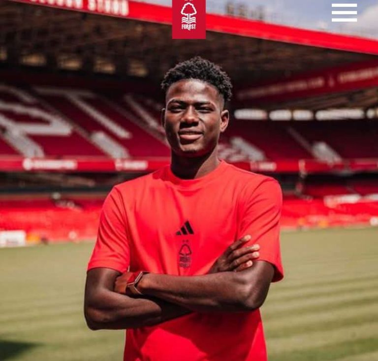 Le Bénin Nottingham Forest Cherif Baba Yaya