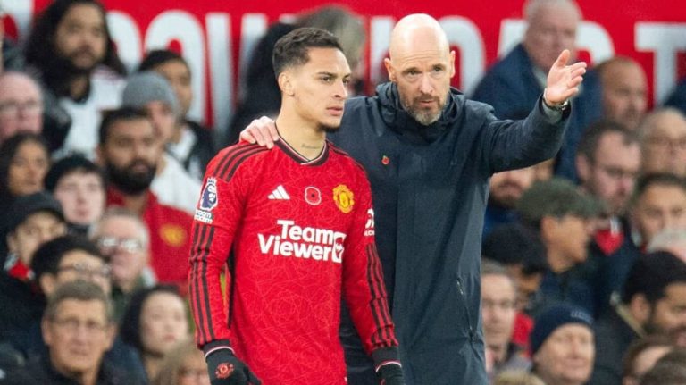 Antony Bayer Leverkusen Erik ten Hag