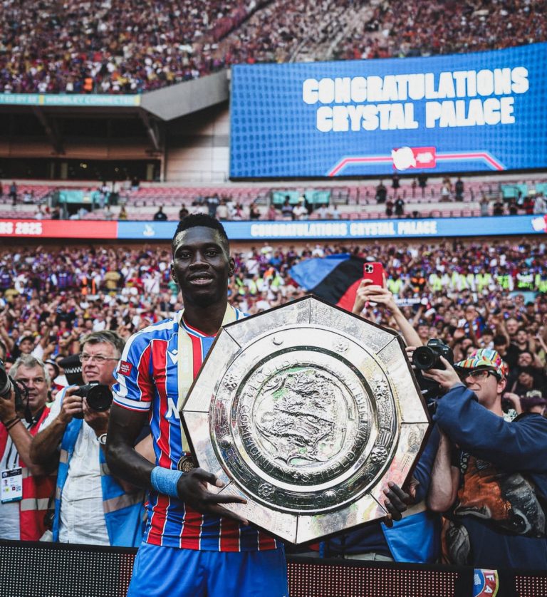 Ismaïla Sarr Crystal Palace Hugo Ekitike Jean-Philippe Mateta