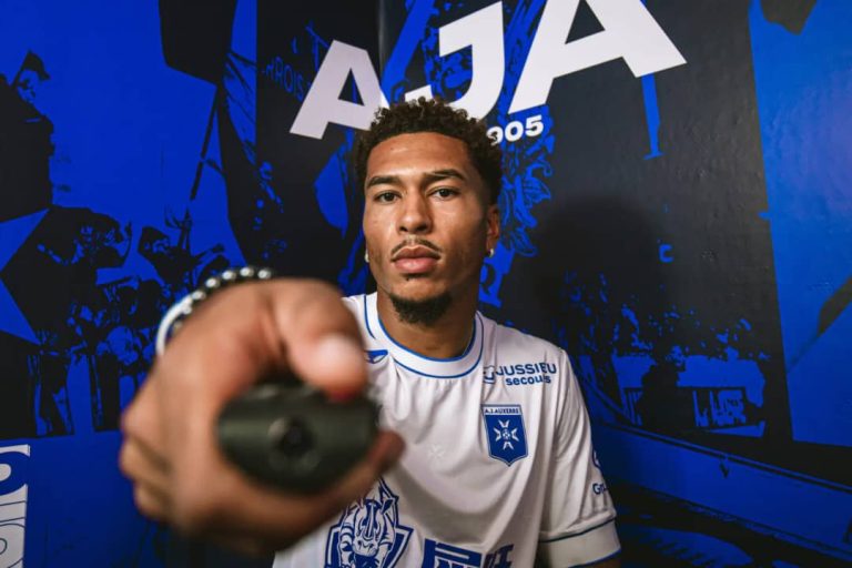 Danny Namaso AJ Auxerre