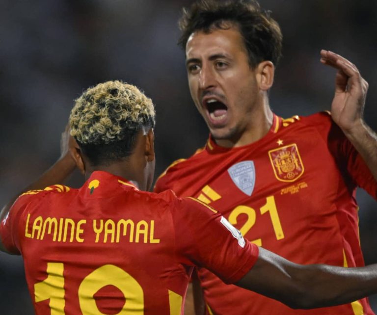 Mikel Oyarzabal la Real Sociedad Luis de la Fuente