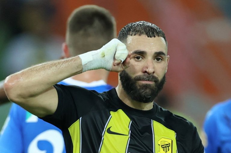 Karim Benzema le Fenerbahçe Jhon Duran