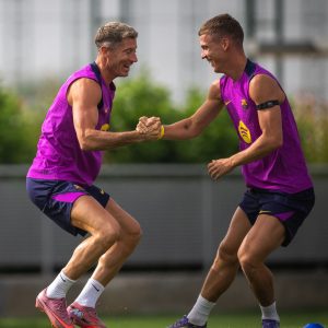 Barça Dani Olmo Robert Lewandowski Hansi Flick