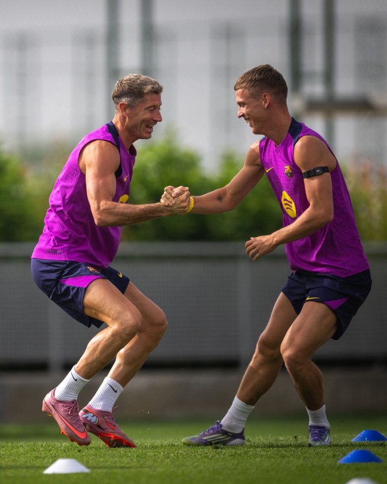 Barça Dani Olmo Robert Lewandowski Hansi Flick