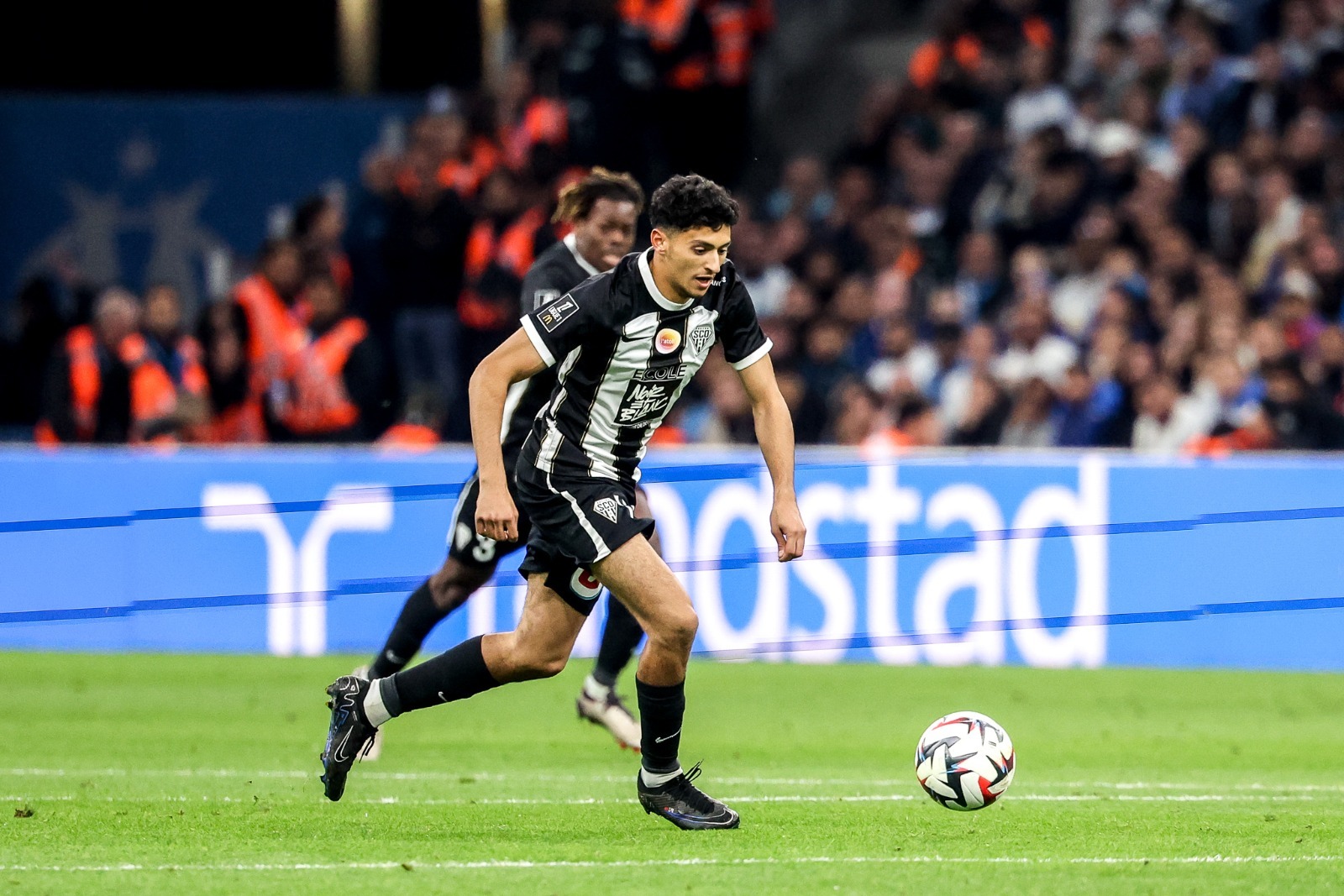 Ligue 1 (J13) – Angers SCO : Yassin Belkhdim buteur face à Toulouse