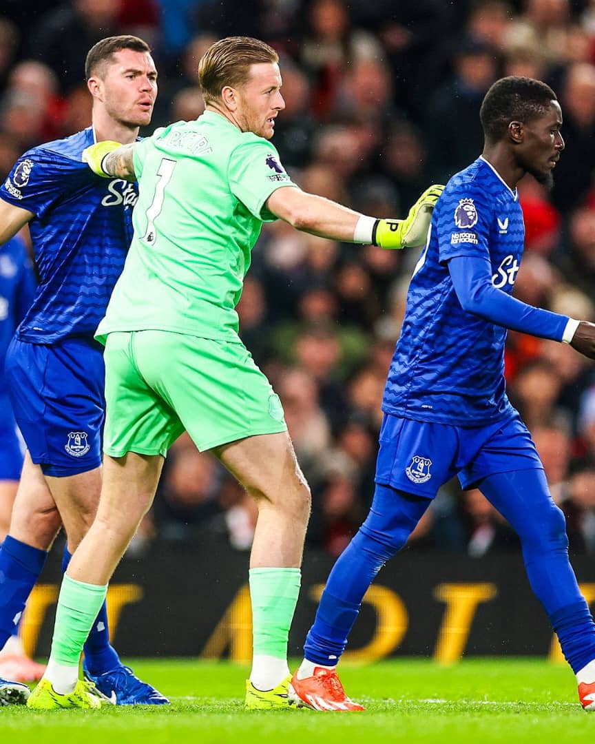 Everton : Le mea-culpa d’Idrissa Gueye après son carton rouge lunaire
