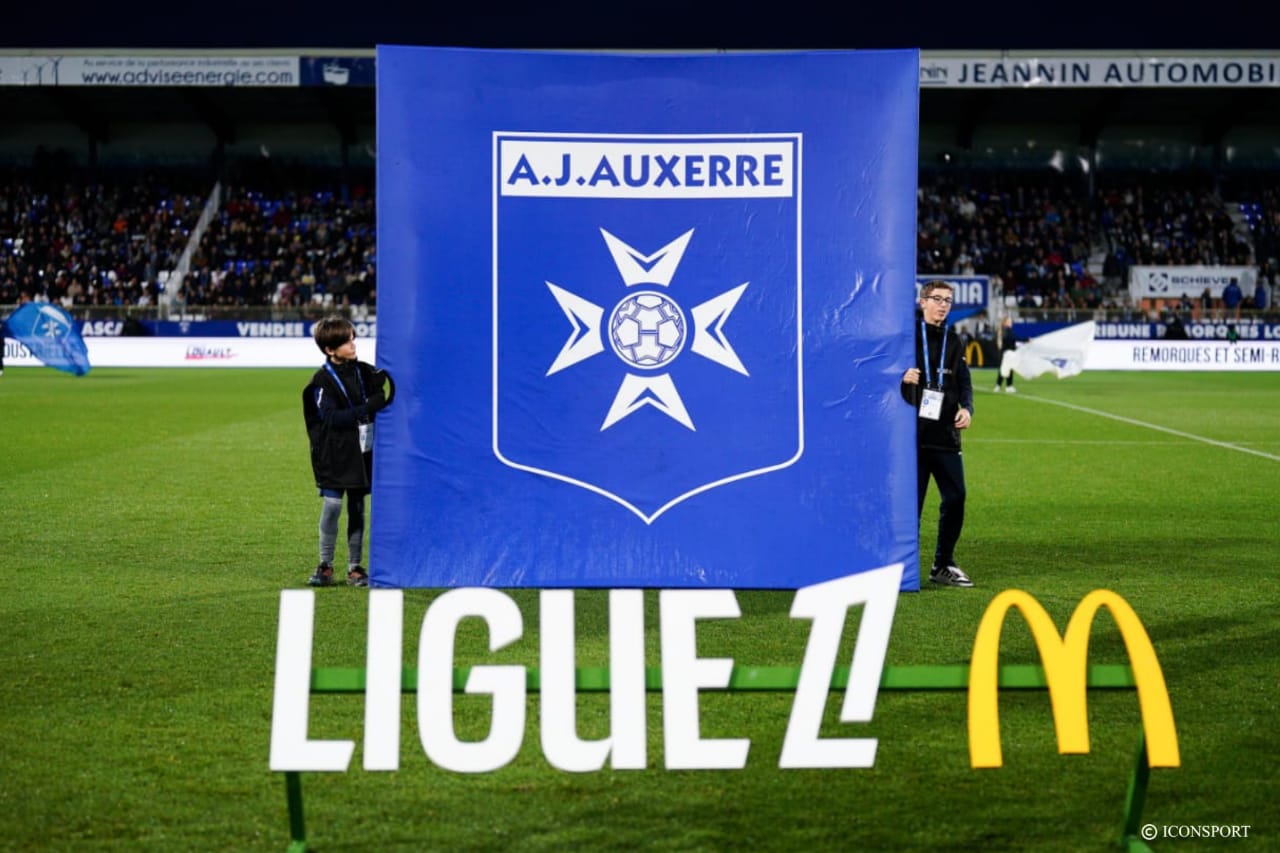 Ligue 1 : Auxerre annonce sa première recrue
