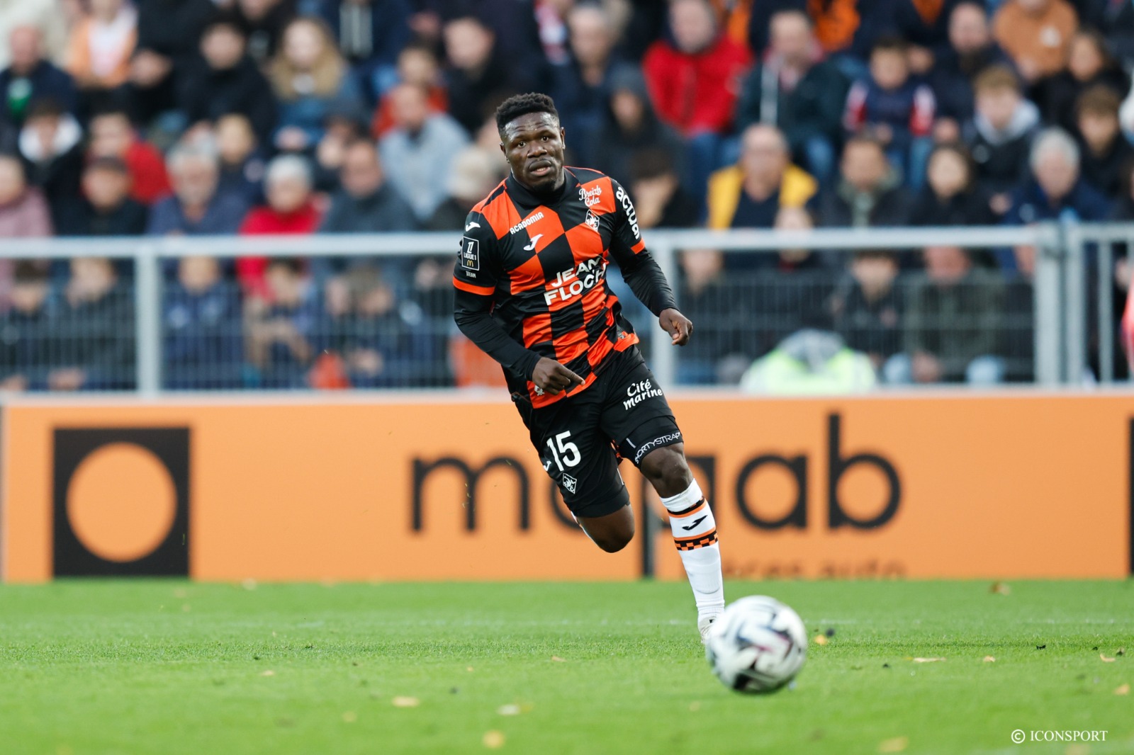 FC Lorient : Tosin Aiyegun forfait pour trois à quatre semaines