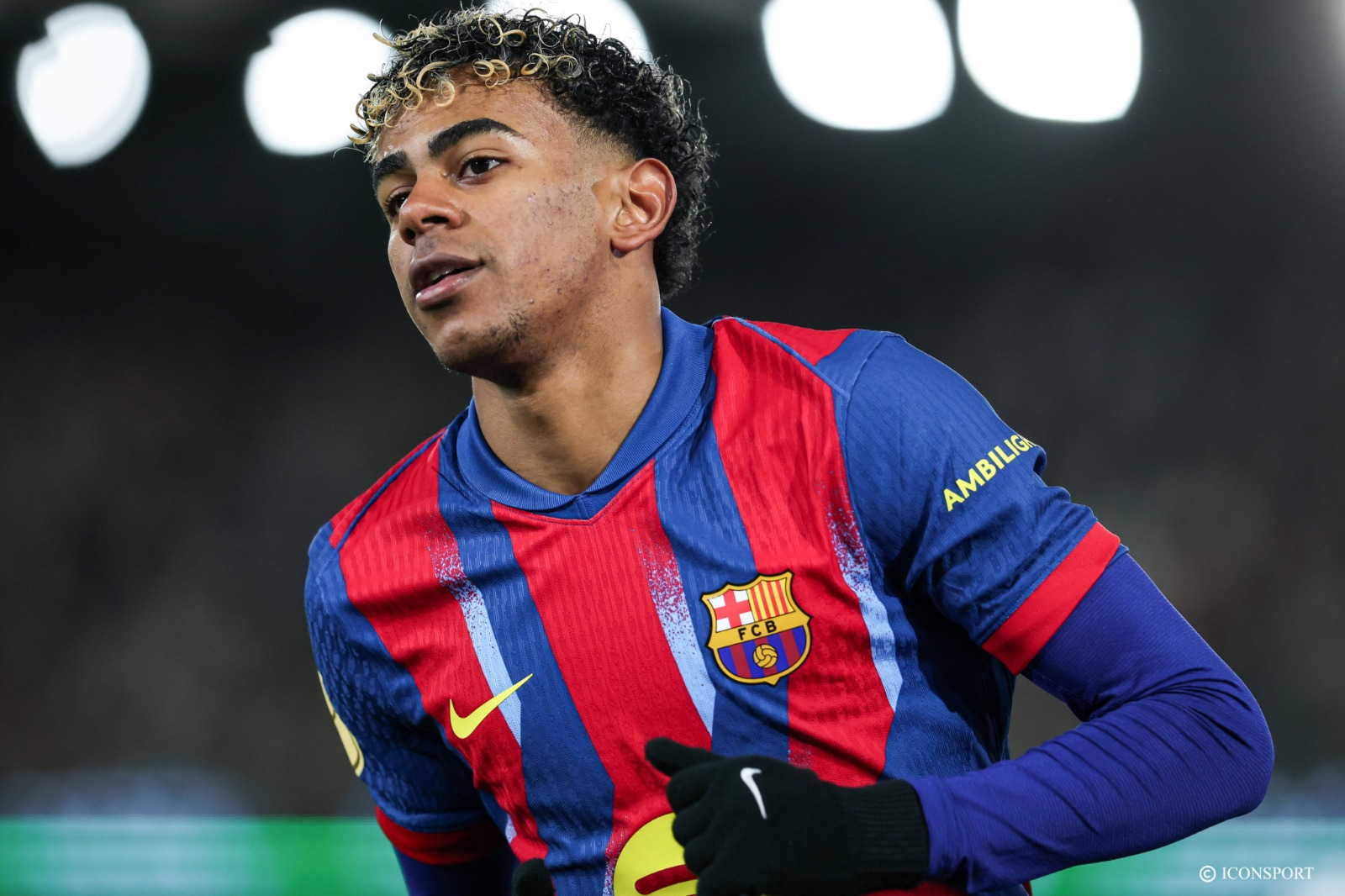 Coupe du Roi : le FC Barcelone et Valence FC filent en quart de finale