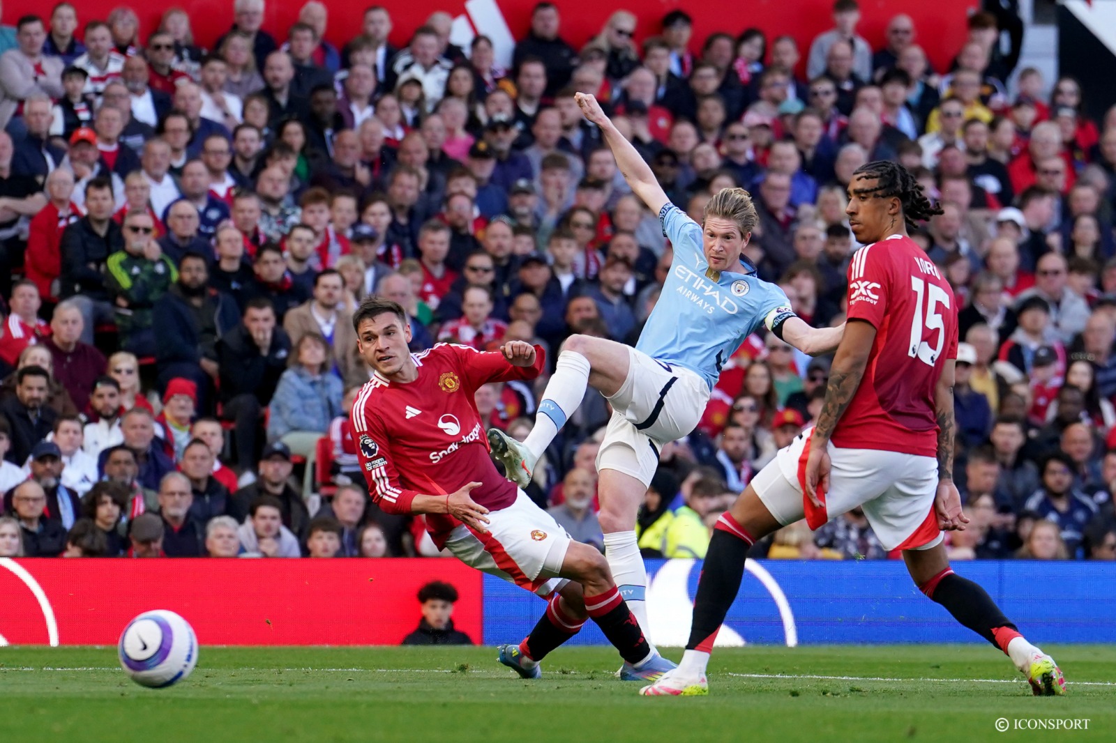 Premier League : retour sur les chocs marquants du derby de Manchester