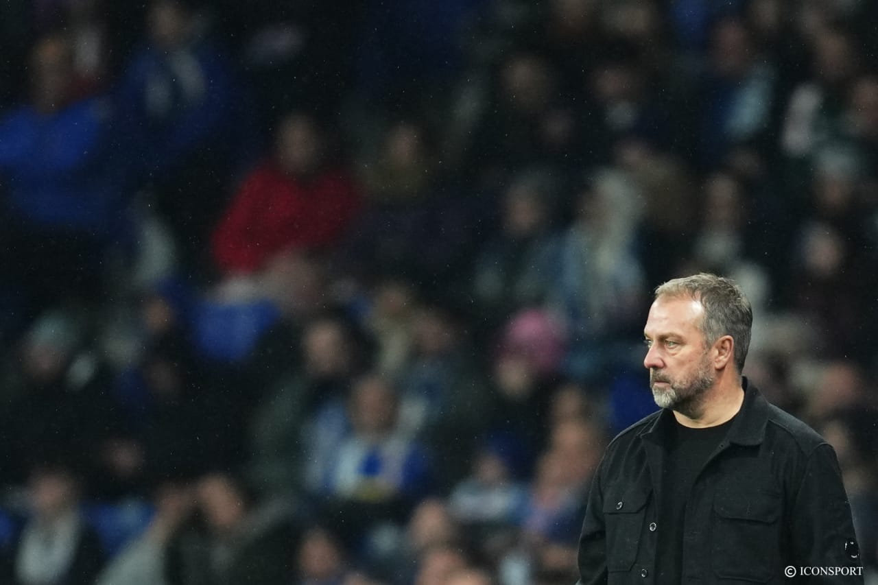 FC Barcelone : Hansi Flick se rapproche d’un record de Frank Rijkaard