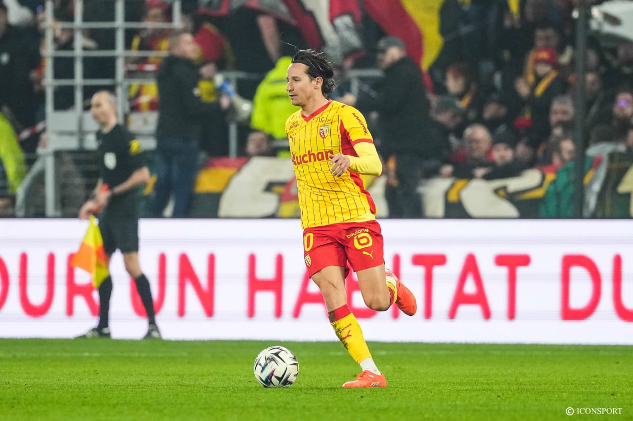 Ligue 1 : le Lensois Florian Thauvin clame le jeu sur la première place de son club