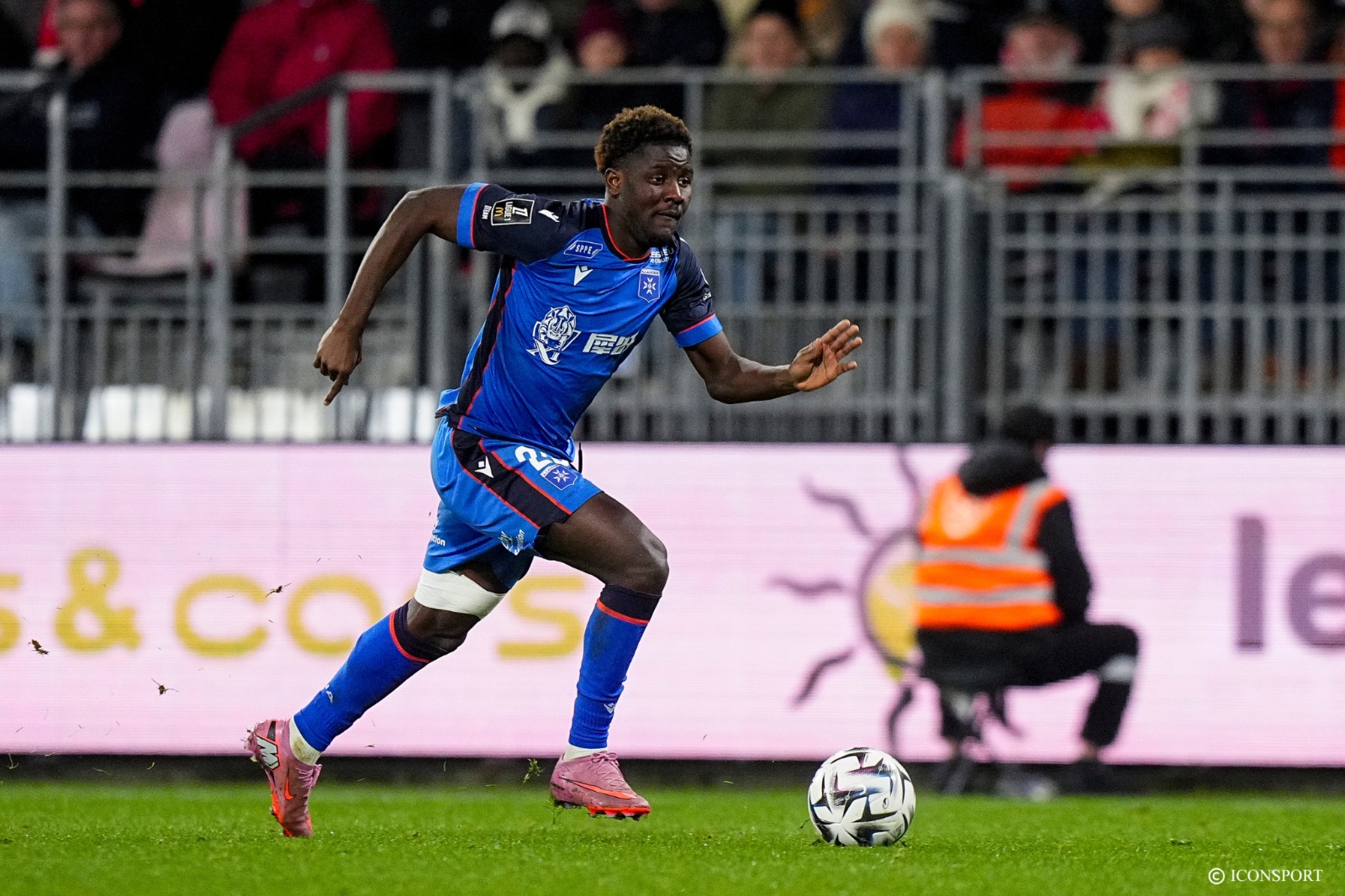 France : L’AJ Auxerre annonce le départ d’IIbrahim Osman