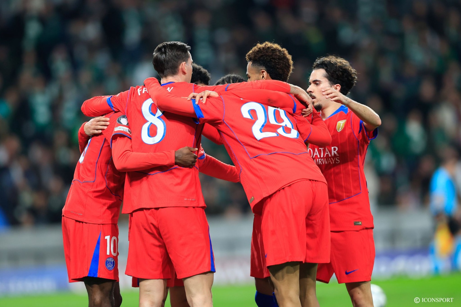 Ligue des Champions (J7) : le PSG et le Sporting se neutralisent à la pause (0-0)