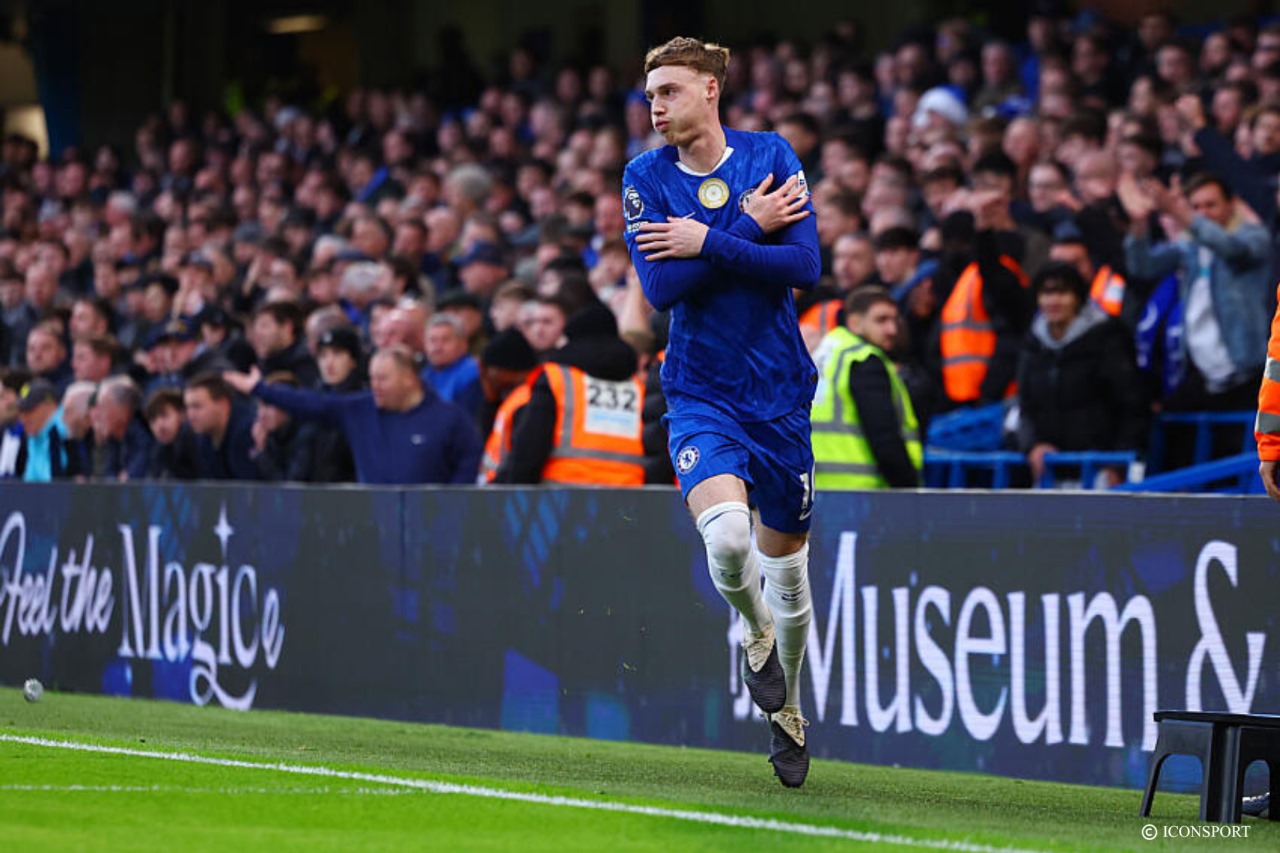 Premier League – Chelsea FC : “Cole est en forme”, Liam Rosenior