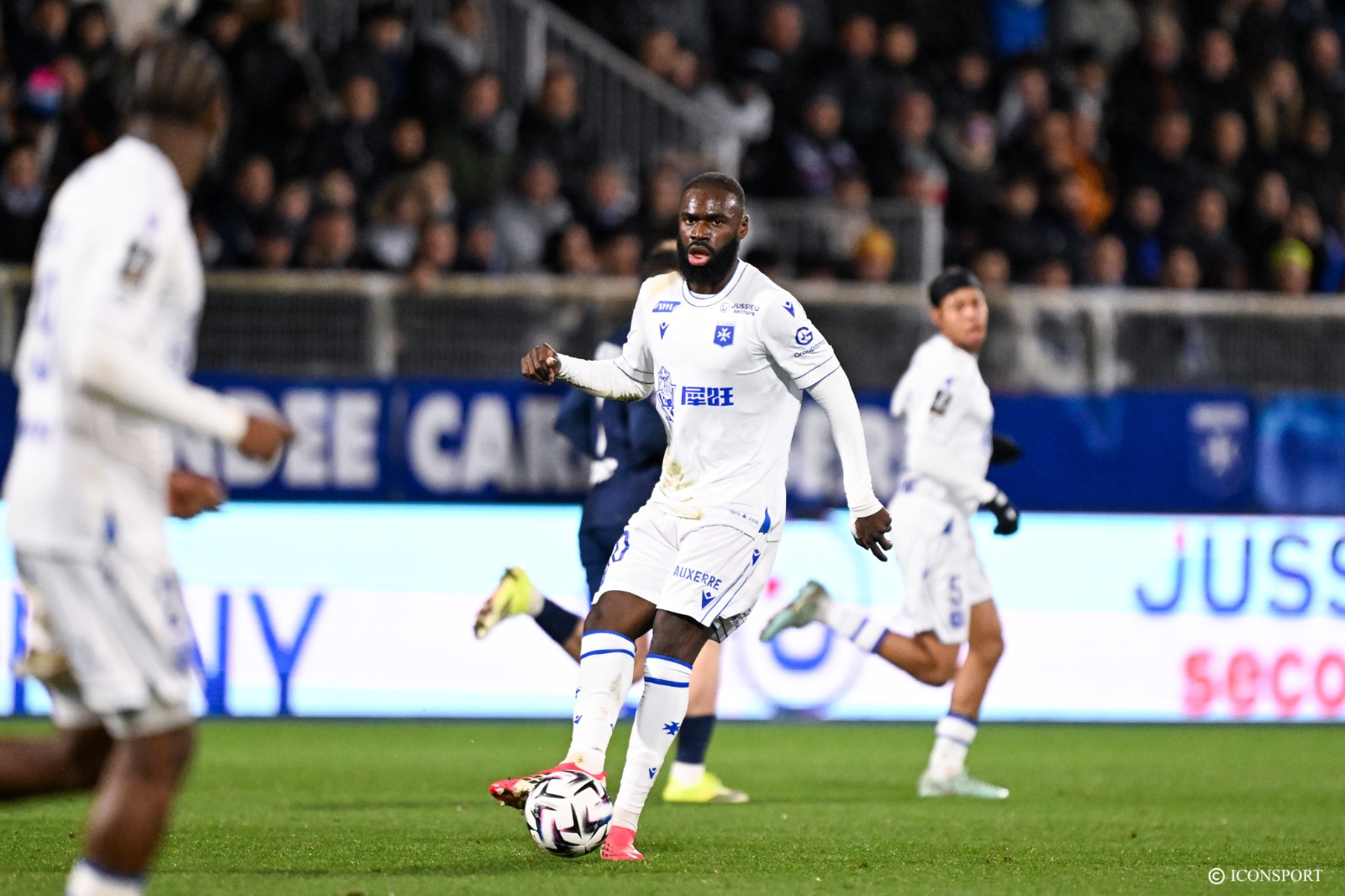 AJ Auxerre : Lassine Sinayoko prolonge son aventure