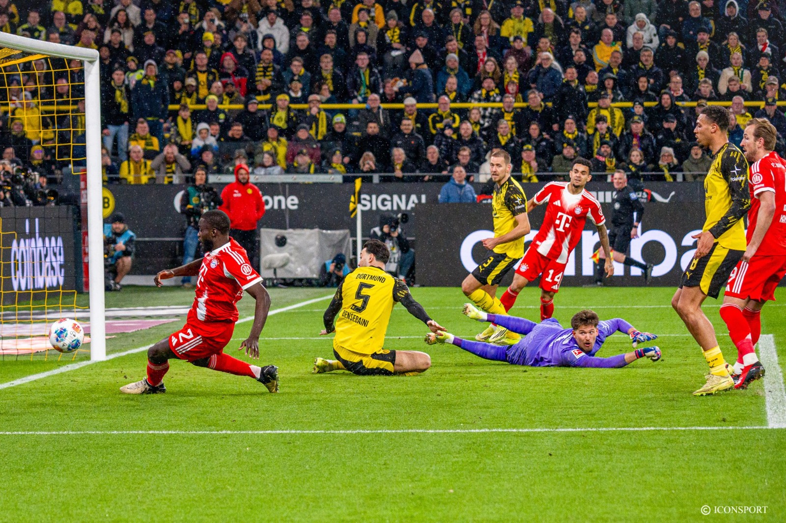 Bundesliga (J24) : le Bayern Munich renverse le Borussia Dortmund et se rapproche du titre