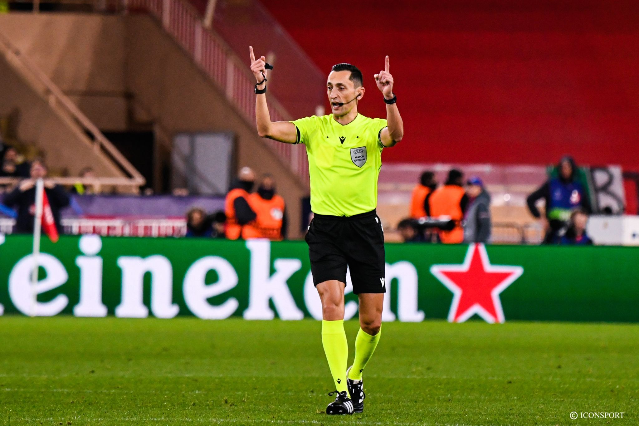 Ligue Europa (8e aller) : José María Sánchez pour Lille-Aston Villa, Erik Lambrechts arbitre de Celta Vigo-Lyon