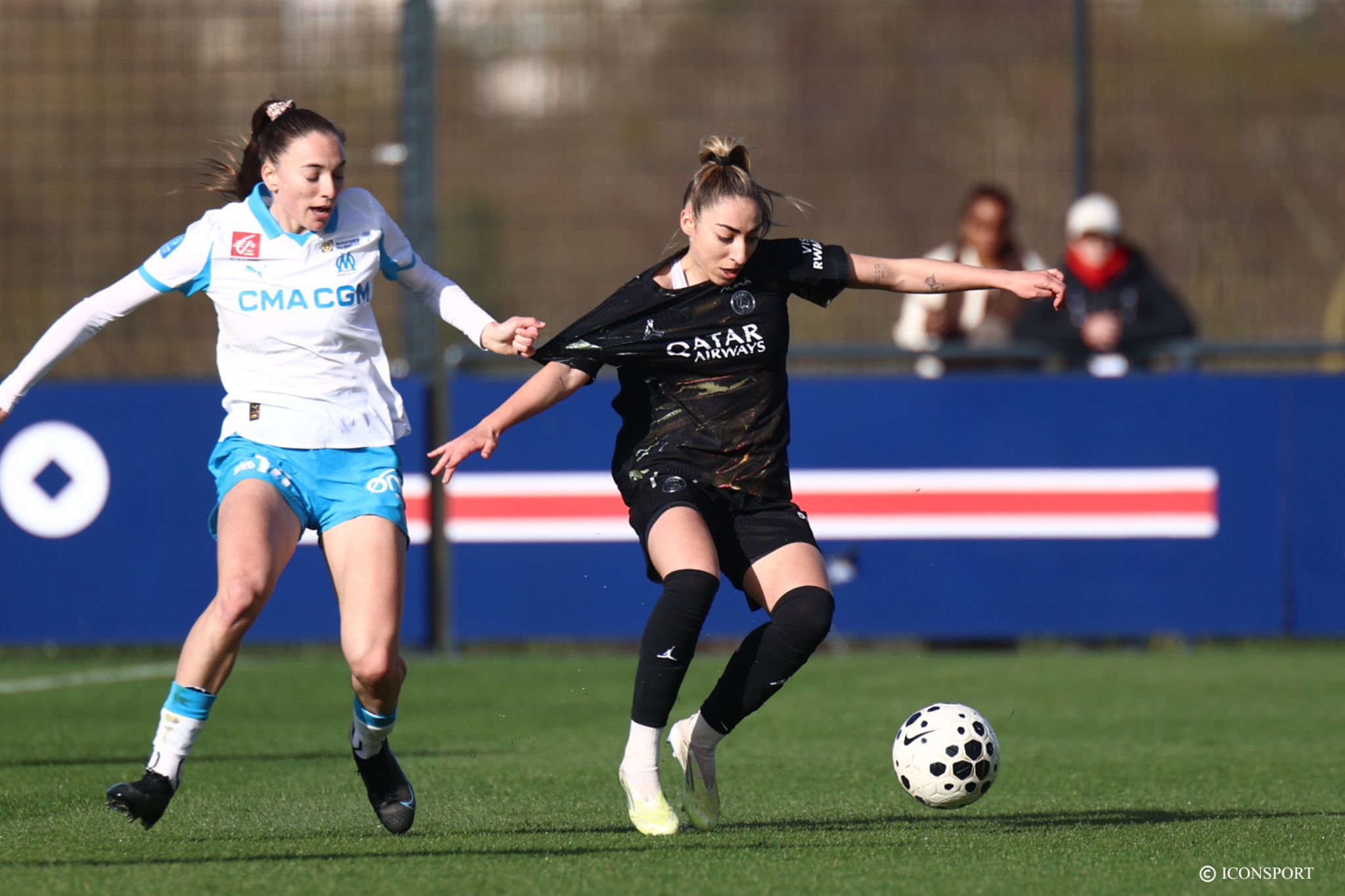 Arkema Première Ligue (J17) : le PSG bat l’OM et monte sur le podium