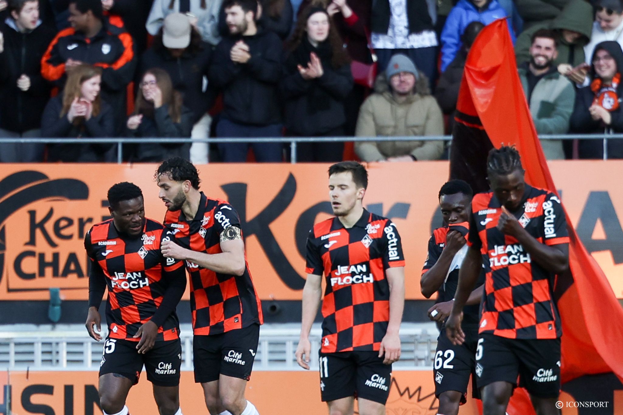 France Ligue 1 – Lorient : Tosin Aiyegun signe son 4e but sur une passe d’Arsène Kouassi