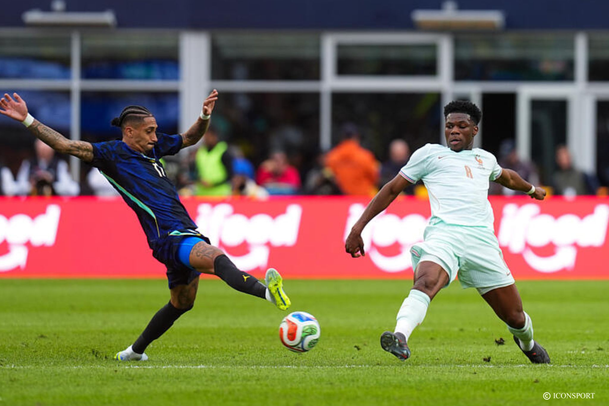 DIRECT : Brésil – France : la seconde période démarre ! (1-0)