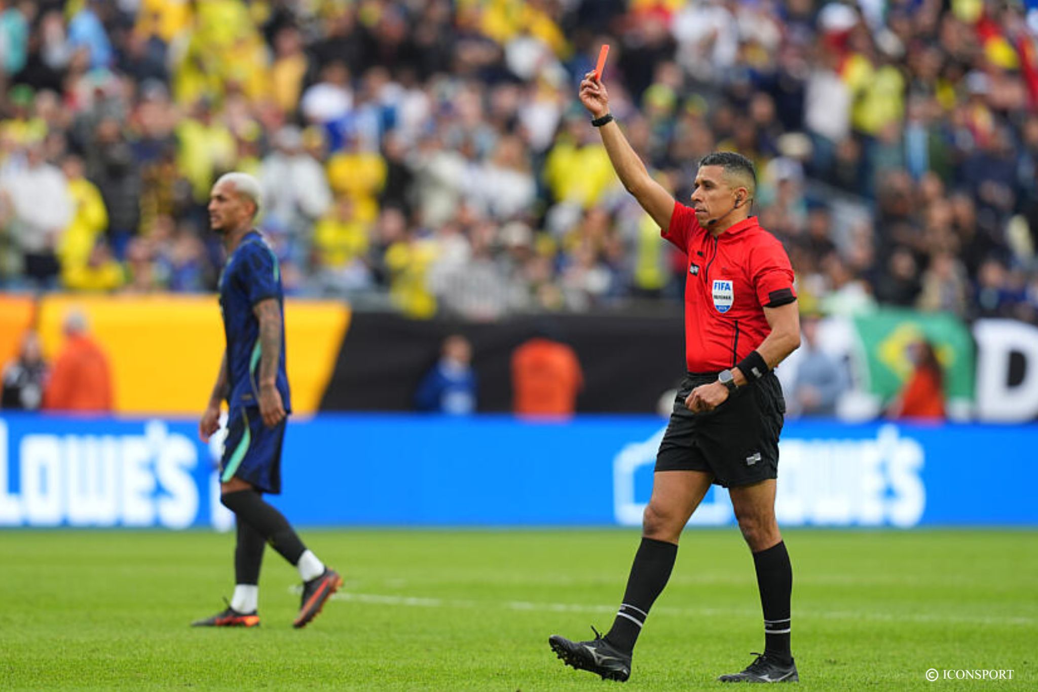 DIRECT France Brésil : Upamecano écope d’un rouge, les Bleus réduite à 10 (1-0) 54′