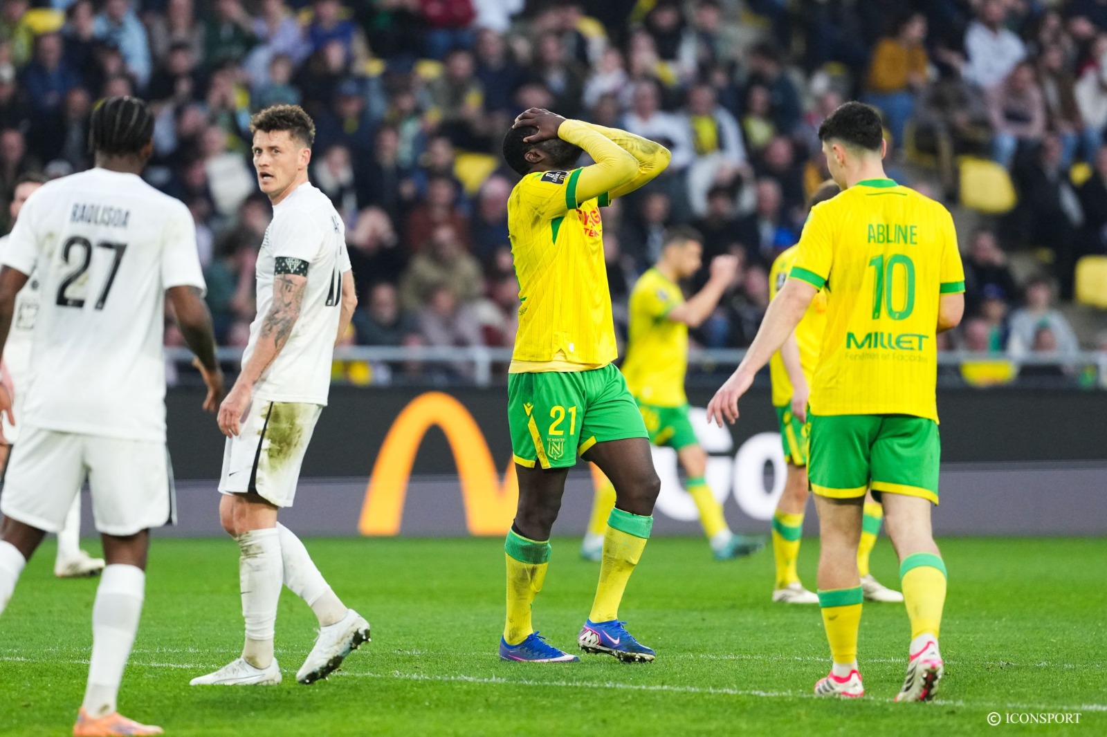 Ligue 1 (J25) – Angers enfonce le FC Nantes