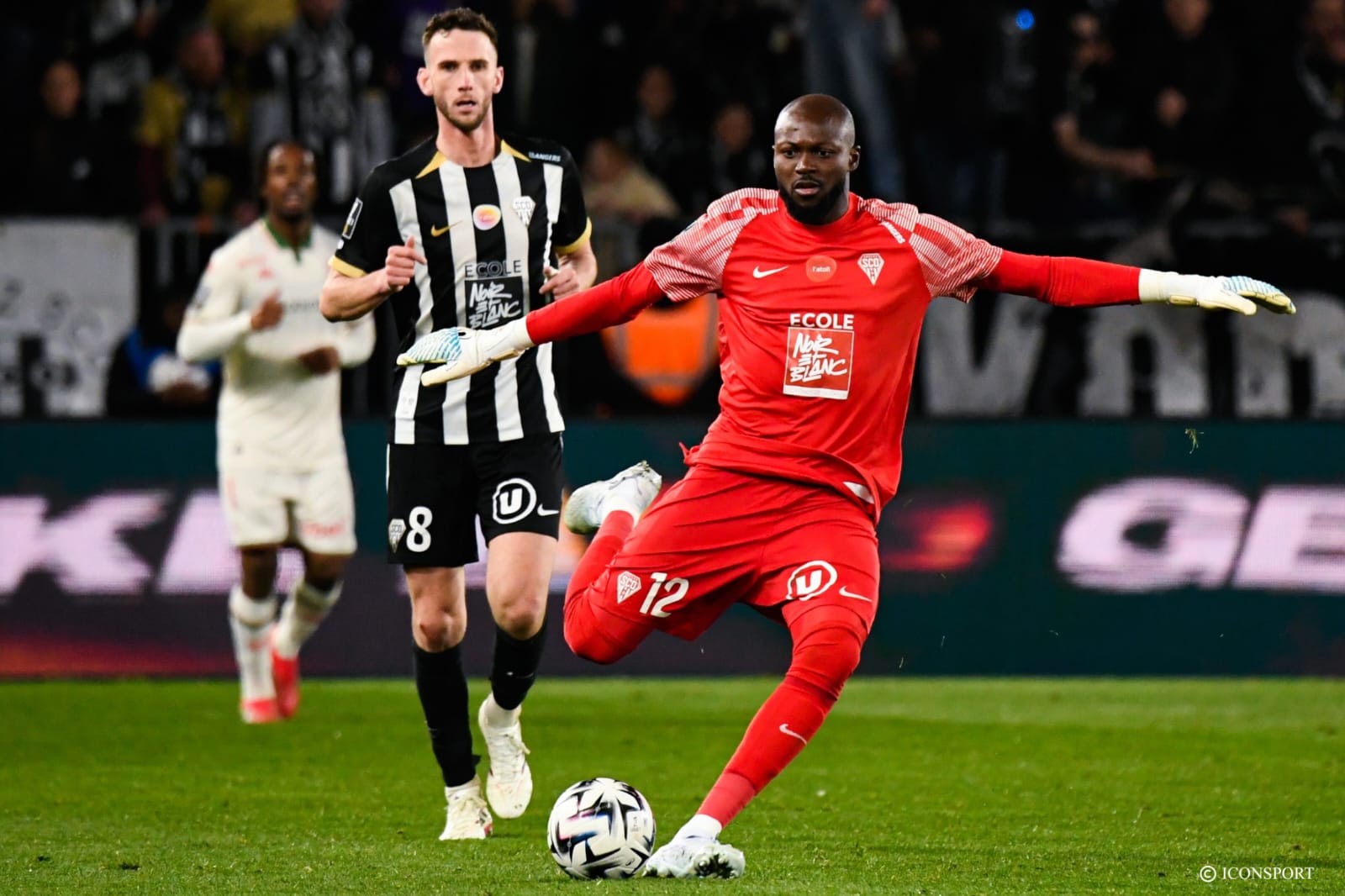 Ligue 1 (J27) : Angers privé de Koffi et Koyalipou face à Lens en raison d’un accord de prêt