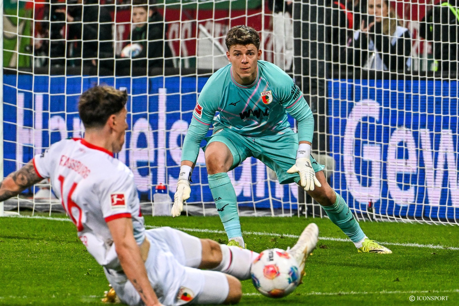 Équipe d’Allemagne : Dahmen appelé en renfort, Urbig forfait pour les matchs contre la Suisse et le Ghana