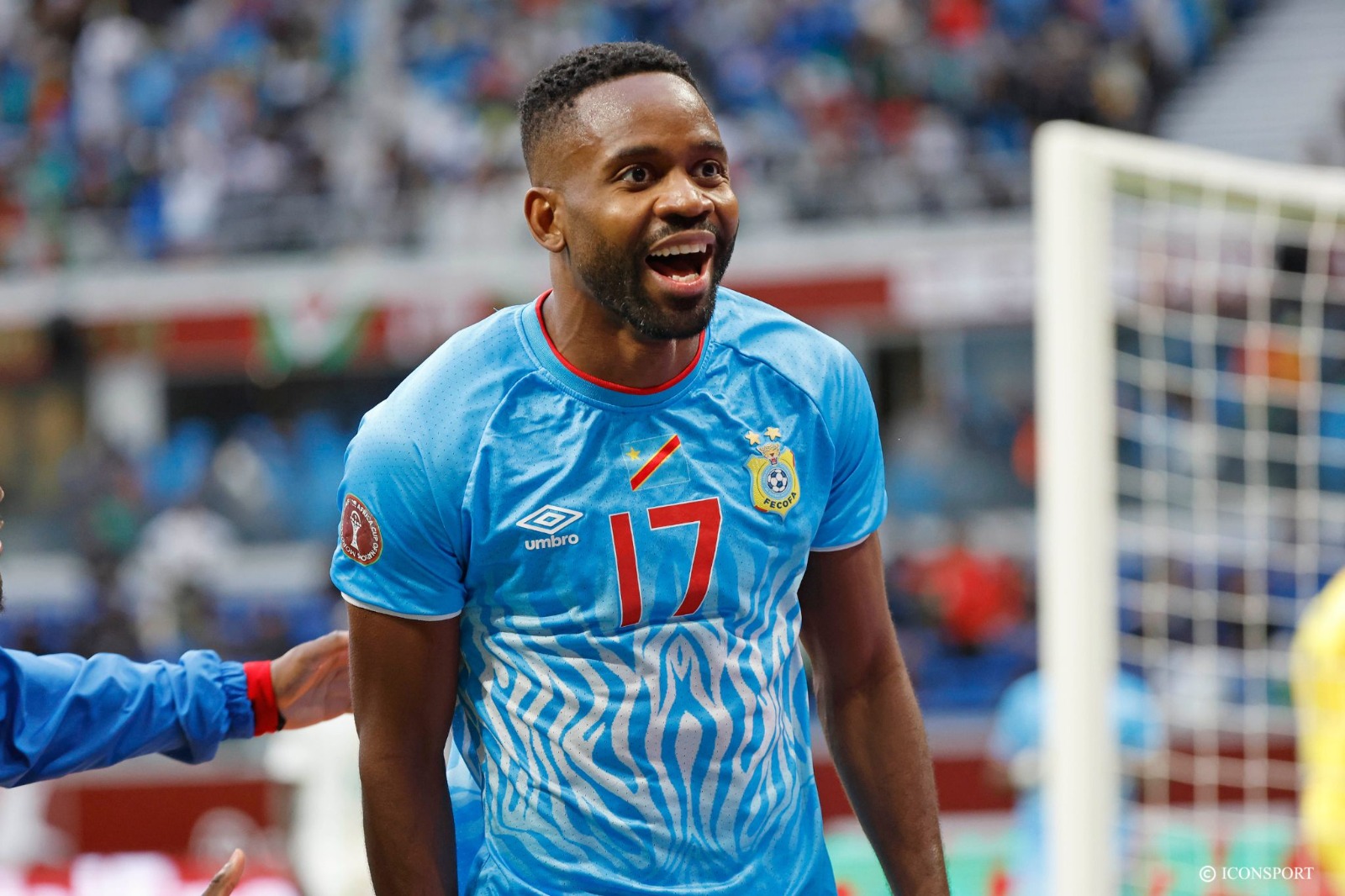 DIRECT – RDC vs Jamaïque (0-0) : But refusé pour Bakambu (4′)