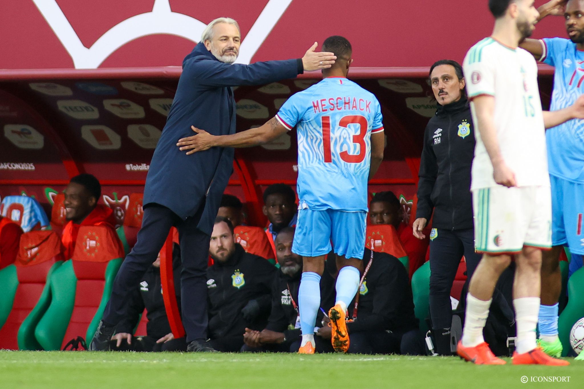 DIRECT – RDC vs Jamaïque (0-0) : La frappe de Kasey Palmer (30′)