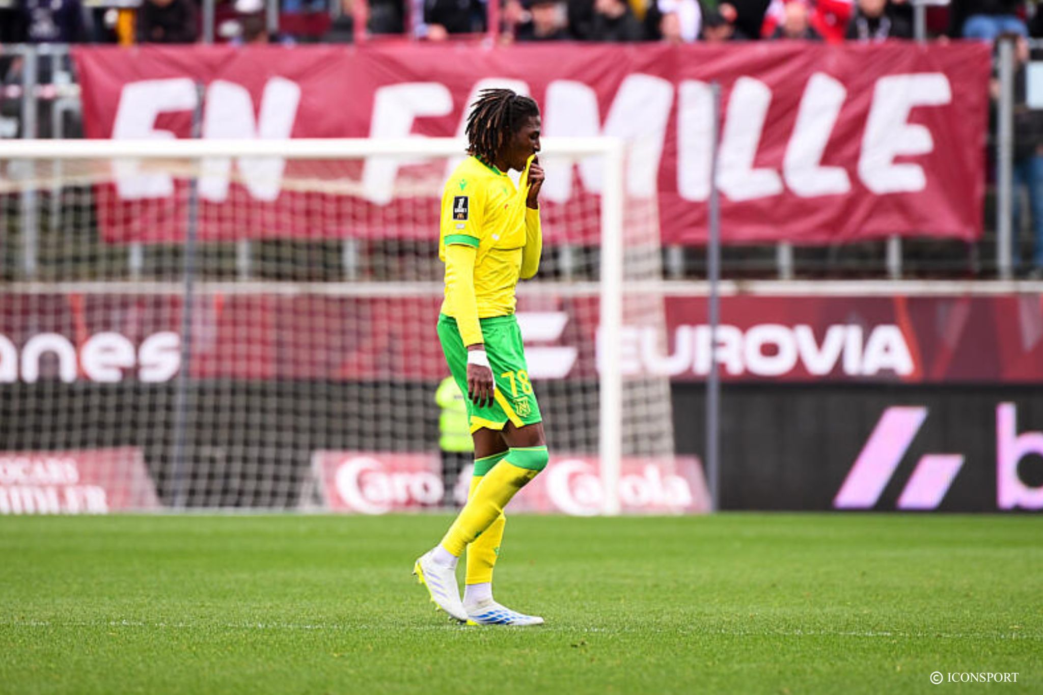 Nantes – Metz : le terrible tacle de Tylel Tati sur Messin Kouao