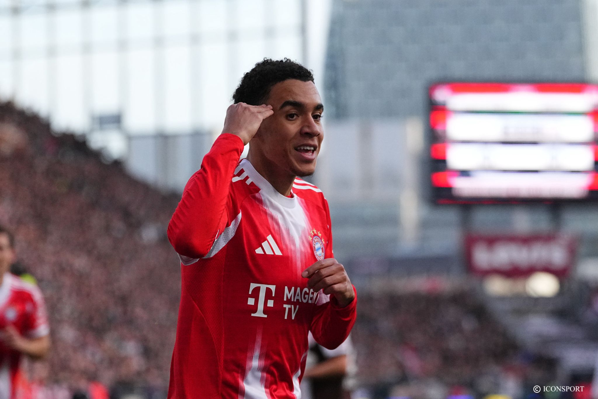Bayern Munich – PSG : Safonov s’impose devant Musiala (0-1, 41′)