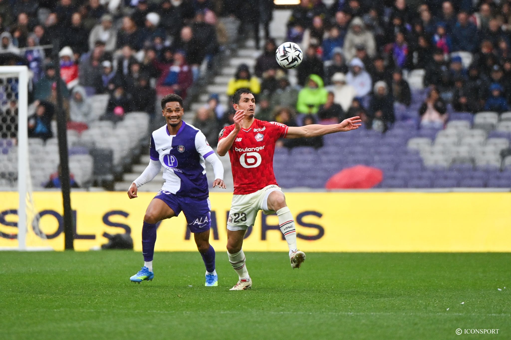 Lille : Aïssa Mandi évoque son avenir
