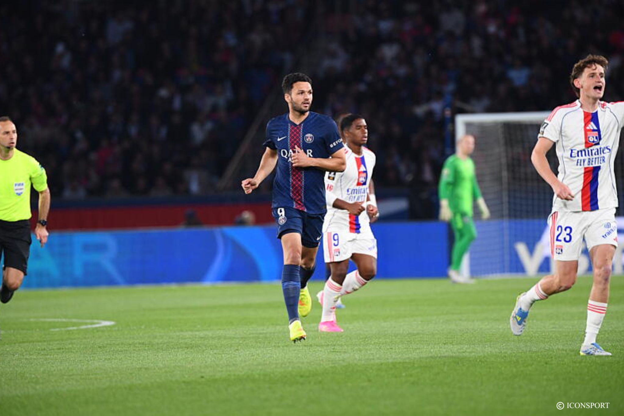 Direct Ligue 1 (J30) – PSG-Lyon : Ramos rate son penalty (0-2)