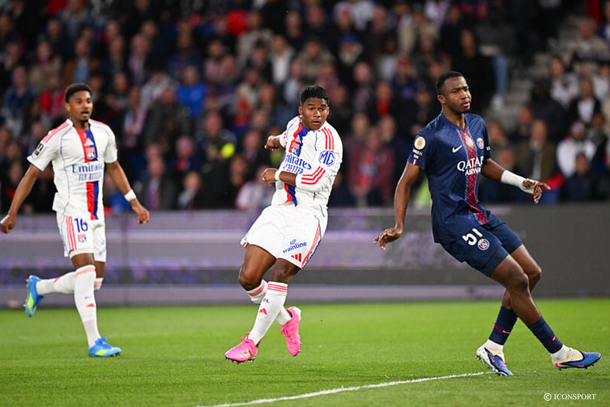 Direct Ligue 1 (J30) – PSG-Lyon : Les Gones donnent le coup d’envoi de la 2e période (0-2)