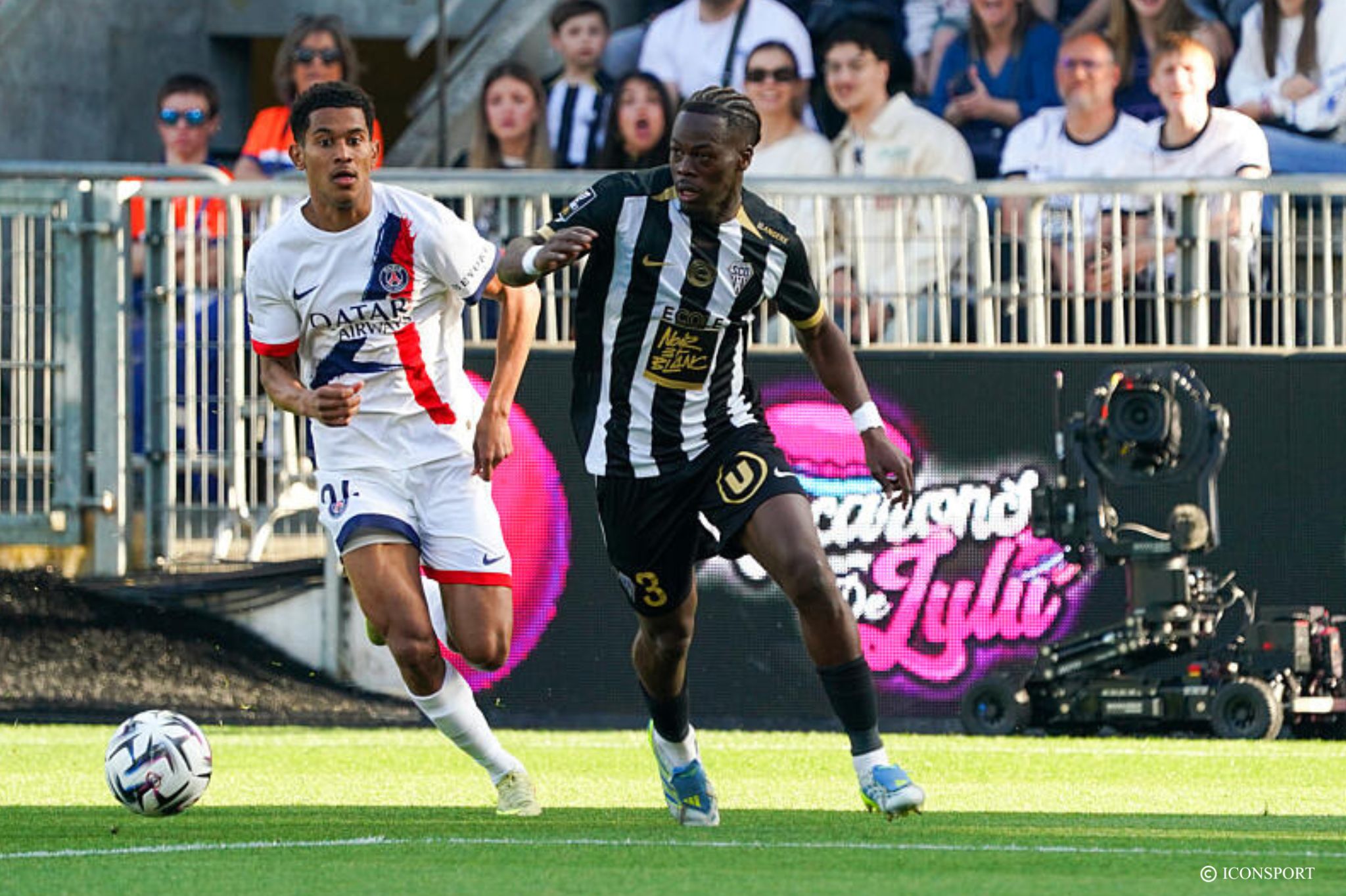 Direct Angers – PSG : Senny Mayulu fait le break (0-2) 40′